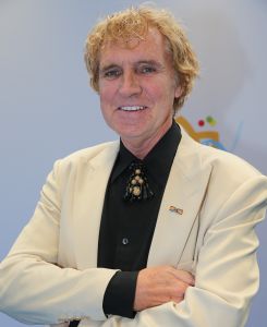 03-09-2014 SHOWBIZZ; DE GROOTSTE FAMILIE VAN NEDERLAND VIERT VOOR DE LAATSTE KEER EEN TROS FEEST. Vele TROS gezichten waren naar CARRE toegekomen om gezamenlijk nog een keer een feestje te vieren. Vele zagen het ook als het einde van de GROOTSTE FAMILIE van NL.
foto: Albert den Iseger