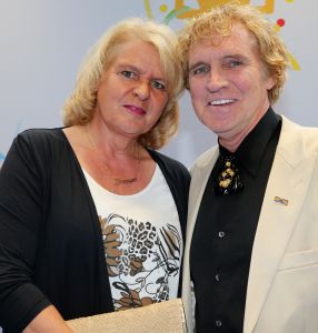 03-09-2014 SHOWBIZZ; DE GROOTSTE FAMILIE VAN NEDERLAND VIERT VOOR DE LAATSTE KEER EEN TROS FEEST. Vele TROS gezichten waren naar CARRE toegekomen om gezamenlijk nog een keer een feestje te vieren. Vele zagen het ook als het einde van de GROOTSTE FAMILIE van NL.
foto: Albert den Iseger