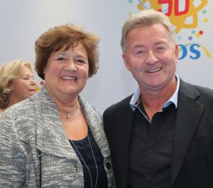03-09-2014 SHOWBIZZ; DE GROOTSTE FAMILIE VAN NEDERLAND VIERT VOOR DE LAATSTE KEER EEN TROS FEEST. Vele TROS gezichten waren naar CARRE toegekomen om gezamenlijk nog een keer een feestje te vieren. Vele zagen het ook als het einde van de GROOTSTE FAMILIE van NL.
foto: Albert den Iseger