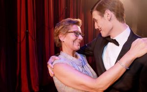 21-09-2014 SHOWBIZZ; PREMIERE VAN MUSICAL MOEDER IK WIL BIJ DE REVUE.
foto: Albert den Iseger