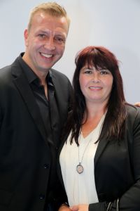 03-09-2014 SHOWBIZZ; DE GROOTSTE FAMILIE VAN NEDERLAND VIERT VOOR DE LAATSTE KEER EEN TROS FEEST. Vele TROS gezichten waren naar CARRE toegekomen om gezamenlijk nog een keer een feestje te vieren. Vele zagen het ook als het einde van de GROOTSTE FAMILIE van NL.
foto: Albert den Iseger