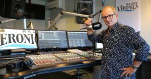 01-09-2014 SHOWBIZZ; VAN INKEL TERUG OP OUDE NEST. Jeroen van Inkel is per vandaag terug bij radio VERONICA. Elke werkdag van 16.00 -19.00 uur,samen met Martijn Zuurveen.
foto: Albert den Iseger