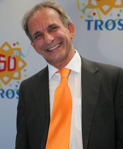 03-09-2014 SHOWBIZZ; DE GROOTSTE FAMILIE VAN NEDERLAND VIERT VOOR DE LAATSTE KEER EEN TROS FEEST. Vele TROS gezichten waren naar CARRE toegekomen om gezamenlijk nog een keer een feestje te vieren. Vele zagen het ook als het einde van de GROOTSTE FAMILIE van NL.
foto: Albert den Iseger