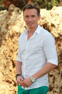 26-09-2014 SHOWBIZZ; NAJAARSPRESENTATIE 2014 SBS BROADCASTING OP IBIZA. Met oa. Jochum van Gelder-Bridget Maasland-Kees Tol-Beau van Erven Dorens-Maurice Wijnen-Renate Gerschtanowitz-Selma van Dijk en vele anderen.
foto: Albert den Iseger