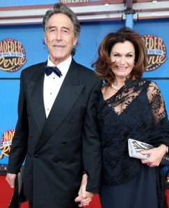 21-09-2014 SHOWBIZZ; PREMIERE VAN MUSICAL MOEDER IK WIL BIJ DE REVUE.
foto: Albert den Iseger