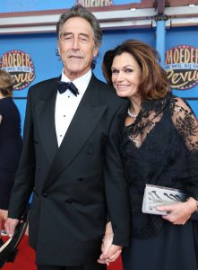 21-09-2014 SHOWBIZZ; PREMIERE VAN MUSICAL MOEDER IK WIL BIJ DE REVUE.
foto: Albert den Iseger