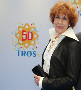 03-09-2014 SHOWBIZZ; DE GROOTSTE FAMILIE VAN NEDERLAND VIERT VOOR DE LAATSTE KEER EEN TROS FEEST. Vele TROS gezichten waren naar CARRE toegekomen om gezamenlijk nog een keer een feestje te vieren. Vele zagen het ook als het einde van de GROOTSTE FAMILIE van NL.
foto: Albert den Iseger