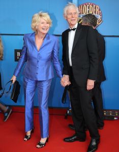 21-09-2014 SHOWBIZZ; PREMIERE VAN MUSICAL MOEDER IK WIL BIJ DE REVUE.
foto: Albert den Iseger