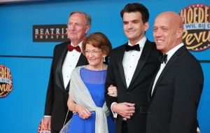 21-09-2014 SHOWBIZZ; PREMIERE VAN MUSICAL MOEDER IK WIL BIJ DE REVUE.
foto: Albert den Iseger