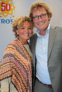 03-09-2014 SHOWBIZZ; DE GROOTSTE FAMILIE VAN NEDERLAND VIERT VOOR DE LAATSTE KEER EEN TROS FEEST. Vele TROS gezichten waren naar CARRE toegekomen om gezamenlijk nog een keer een feestje te vieren. Vele zagen het ook als het einde van de GROOTSTE FAMILIE van NL.
foto: Albert den Iseger