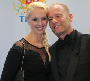 03-09-2014 SHOWBIZZ; DE GROOTSTE FAMILIE VAN NEDERLAND VIERT VOOR DE LAATSTE KEER EEN TROS FEEST. Vele TROS gezichten waren naar CARRE toegekomen om gezamenlijk nog een keer een feestje te vieren. Vele zagen het ook als het einde van de GROOTSTE FAMILIE van NL.
foto: Albert den Iseger