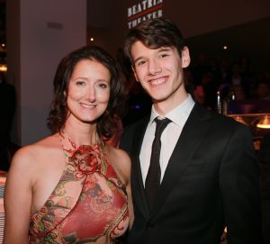 21-09-2014 SHOWBIZZ; PREMIERE VAN MUSICAL MOEDER IK WIL BIJ DE REVUE.
foto: Albert den Iseger