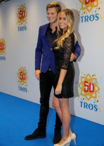 03-09-2014 SHOWBIZZ; DE GROOTSTE FAMILIE VAN NEDERLAND VIERT VOOR DE LAATSTE KEER EEN TROS FEEST. Vele TROS gezichten waren naar CARRE toegekomen om gezamenlijk nog een keer een feestje te vieren. Vele zagen het ook als het einde van de GROOTSTE FAMILIE van NL.
foto: Albert den Iseger