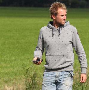17-09-2014 SHOWBIZZ; TOM GROOT IS DE BESTE VANGST OOIT, ZEI YVONNE JASPERS. Tom Groot uit Nieuwe Niedorp is de leukste boer ooit uit alle seizoenen BOER ZOEKT VROUW. Deze week het hele verhaal van Tom en zijn directe omgeving in weekblad PRIVE.
foto: Albert den Iseger