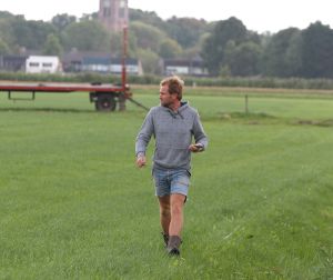 17-09-2014 SHOWBIZZ; TOM GROOT IS DE BESTE VANGST OOIT, ZEI YVONNE JASPERS. Tom Groot uit Nieuwe Niedorp is de leukste boer ooit uit alle seizoenen BOER ZOEKT VROUW. Deze week het hele verhaal van Tom en zijn directe omgeving in weekblad PRIVE.
foto: Albert den Iseger