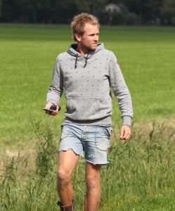 17-09-2014 SHOWBIZZ; TOM GROOT IS DE BESTE VANGST OOIT, ZEI YVONNE JASPERS. Tom Groot uit Nieuwe Niedorp is de leukste boer ooit uit alle seizoenen BOER ZOEKT VROUW. Deze week het hele verhaal van Tom en zijn directe omgeving in weekblad PRIVE.
foto: Albert den Iseger