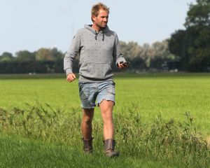 17-09-2014 SHOWBIZZ; TOM GROOT IS DE BESTE VANGST OOIT, ZEI YVONNE JASPERS. Tom Groot uit Nieuwe Niedorp is de leukste boer ooit uit alle seizoenen BOER ZOEKT VROUW. Deze week het hele verhaal van Tom en zijn directe omgeving in weekblad PRIVE.
foto: Albert den Iseger