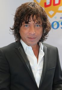 03-09-2014 SHOWBIZZ; DE GROOTSTE FAMILIE VAN NEDERLAND VIERT VOOR DE LAATSTE KEER EEN TROS FEEST. Vele TROS gezichten waren naar CARRE toegekomen om gezamenlijk nog een keer een feestje te vieren. Vele zagen het ook als het einde van de GROOTSTE FAMILIE van NL.
foto: Albert den Iseger