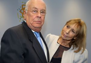 03-09-2014 SHOWBIZZ; DE GROOTSTE FAMILIE VAN NEDERLAND VIERT VOOR DE LAATSTE KEER EEN TROS FEEST. Vele TROS gezichten waren naar CARRE toegekomen om gezamenlijk nog een keer een feestje te vieren. Vele zagen het ook als het einde van de GROOTSTE FAMILIE van NL.
foto: Albert den Iseger