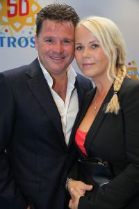 03-09-2014 SHOWBIZZ; DE GROOTSTE FAMILIE VAN NEDERLAND VIERT VOOR DE LAATSTE KEER EEN TROS FEEST. Vele TROS gezichten waren naar CARRE toegekomen om gezamenlijk nog een keer een feestje te vieren. Vele zagen het ook als het einde van de GROOTSTE FAMILIE van NL.
foto: Albert den Iseger