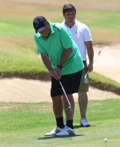 01-09-2016 SPORT; ARUBA PRO-AM GOLF TOURNAMENT 2016. In samenwerking met TIERRA DEL SOL te Aruba organiseerde ARUBA TOURIST AUTHORITY het Aruba Pro Am Golf Toernooi. Enkele BN ers deden hier ook aan mee. Nederland viel echter niet in de prijzen.Ook werd de HANDICART gepresenteerd door Mark en Frans Tempelman.
Hierover later een aparte fotoreportage. 
foto: Albert den Iseger
