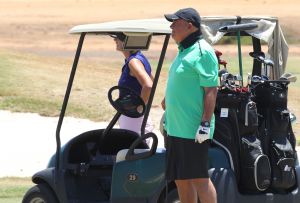 01-09-2016 SPORT; ARUBA PRO-AM GOLF TOURNAMENT 2016. In samenwerking met TIERRA DEL SOL te Aruba organiseerde ARUBA TOURIST AUTHORITY het Aruba Pro Am Golf Toernooi. Enkele BN ers deden hier ook aan mee. Nederland viel echter niet in de prijzen.Ook werd de HANDICART gepresenteerd door Mark en Frans Tempelman.
Hierover later een aparte fotoreportage. 
foto: Albert den Iseger