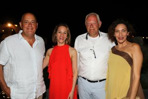 01-09-2016 SPORT; ARUBA PRO-AM GOLF TOURNAMENT 2016. In samenwerking met TIERRA DEL SOL te Aruba organiseerde ARUBA TOURIST AUTHORITY het Aruba Pro Am Golf Toernooi. Enkele BN ers deden hier ook aan mee. Nederland viel echter niet in de prijzen.Ook werd de HANDICART gepresenteerd door Mark en Frans Tempelman.
Hierover later een aparte fotoreportage. 
foto: Albert den Iseger