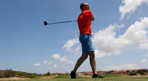 01-09-2016 SPORT; ARUBA PRO-AM GOLF TOURNAMENT 2016. In samenwerking met TIERRA DEL SOL te Aruba organiseerde ARUBA TOURIST AUTHORITY het Aruba Pro Am Golf Toernooi. Enkele BN ers deden hier ook aan mee. Nederland viel echter niet in de prijzen.Ook werd de HANDICART gepresenteerd door Mark en Frans Tempelman.
Hierover later een aparte fotoreportage. 
foto: Albert den Iseger