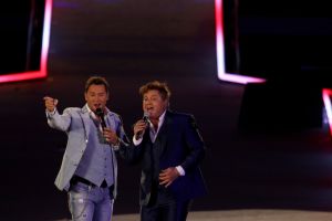 04-09-2029 SHOWBIZZ; TINO MARTIN WERKT SAMEN MET RENE FROGER AAN NWE SINGLE.
Proost op het leven heet de nieuwe single van Tino Martin en Rene Froger die gisteren is uitgebracht.
foto: Albert den Iseger