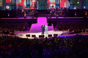 04-09-2029 SHOWBIZZ; TINO MARTIN WERKT SAMEN MET RENE FROGER AAN NWE SINGLE.
Proost op het leven heet de nieuwe single van Tino Martin en Rene Froger die gisteren is uitgebracht.
foto: Albert den Iseger